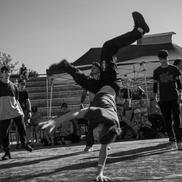 Born to the floor contest breakdance 3